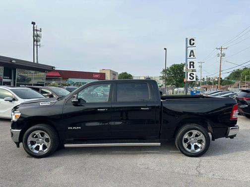 Diamond Black Crystal Pearlcoat 2019 RAM 1500 Big Horn
