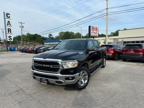 Diamond Black Crystal Pearlcoat 2019 RAM 1500 Big Horn