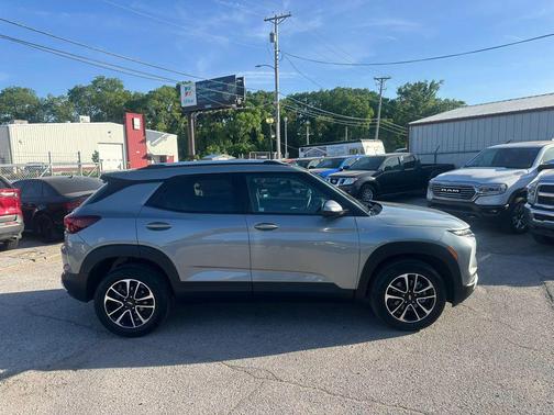 Sterling Gray Metallic 2026 Chevrolet Trailblazer LT