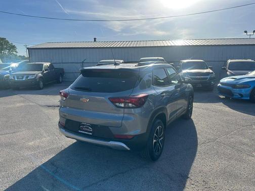 Sterling Gray Metallic 2026 Chevrolet Trailblazer LT