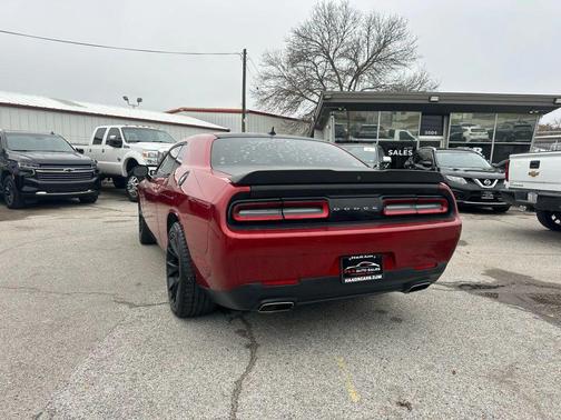 2016 Dodge Challenger SXT