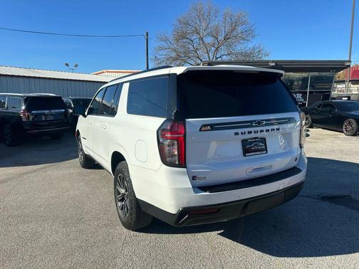 2021 Chevrolet Suburban 4WD Z71