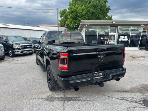 Diamond Black Crystal Pearlcoat 2019 RAM 1500 Big Horn
