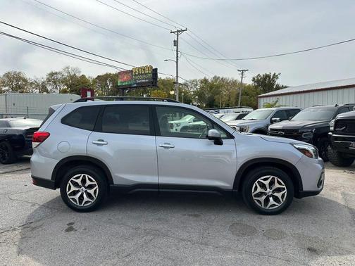 Ice Silver Metallic 2021 Subaru Forester Sport