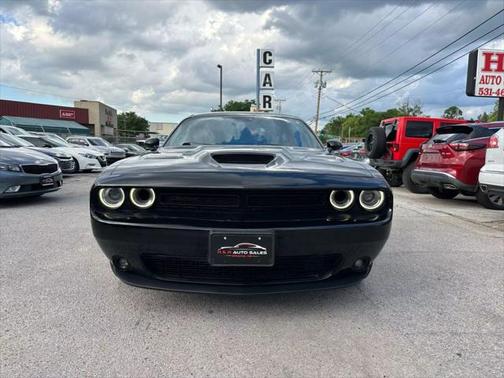 2020 Dodge Challenger SXT