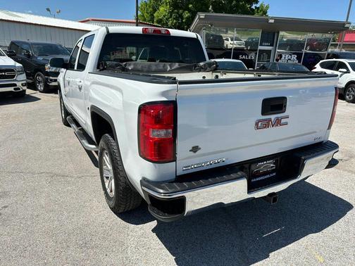 Summit White 2018 GMC Sierra 1500 SLE
