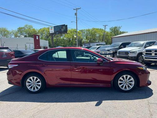 Ruby Flare Pearl 2018 Toyota Camry LE