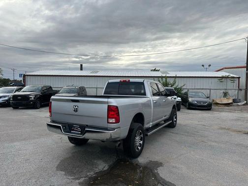 2018 RAM 2500 SLT Crew Cab 4x4 6'4' Box
