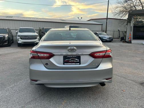 2019 Toyota Camry XLE