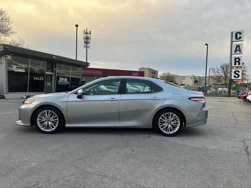 2019 Toyota Camry XLE