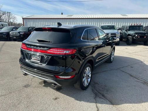 2019 Lincoln MKC Select