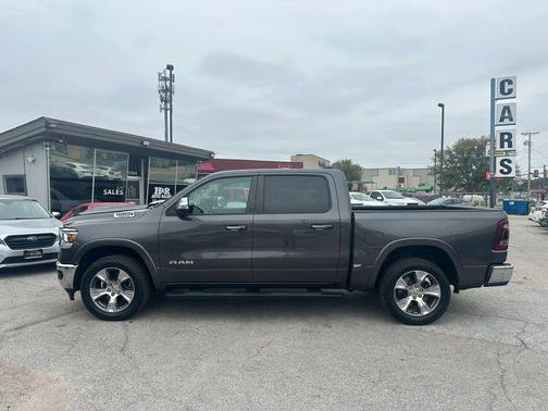 Granite Crystal Metallic Clearcoat 2020 RAM 1500 Laramie