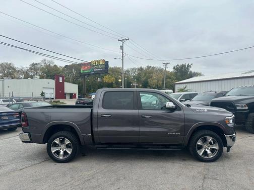 Granite Crystal Metallic Clearcoat 2020 RAM 1500 Laramie