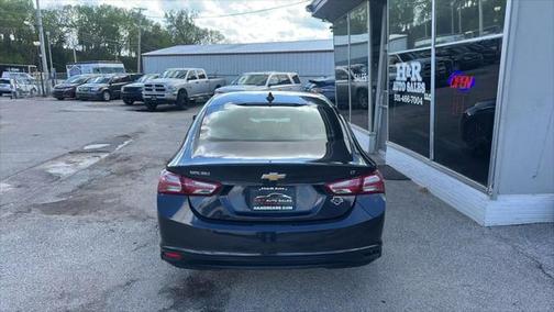 2022 Chevrolet Malibu FWD LT