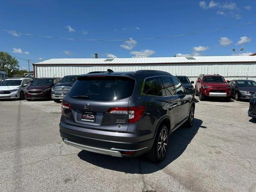 Gray 2021 Honda Pilot Touring 8-Passenger