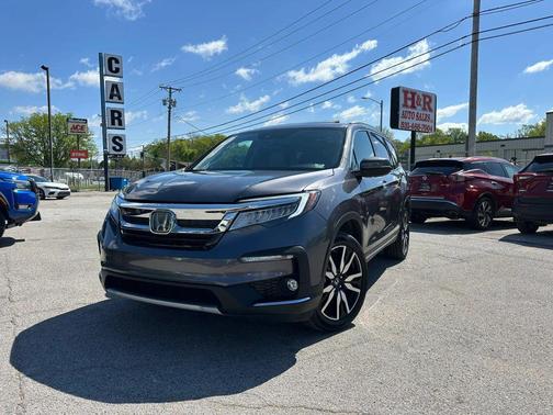 Gray 2021 Honda Pilot Touring 8-Passenger
