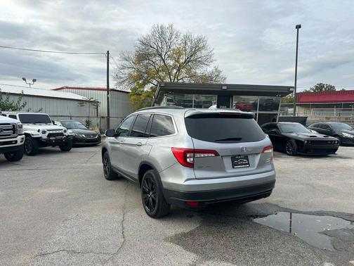 2022 Honda Pilot AWD Special Edition