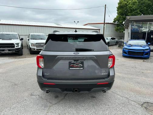Carbonized Gray Metallic 2021 Ford Explorer XLT