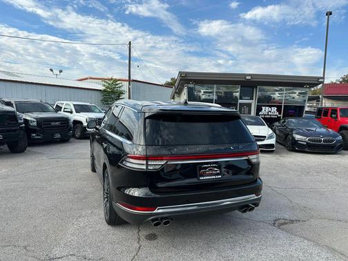 Infinite Black Metallic Clearcoat 2022 Lincoln Aviator Black Label AWD