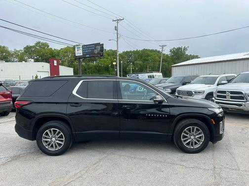 Mosaic Black Metallic 2024 Chevrolet Traverse LT Leather