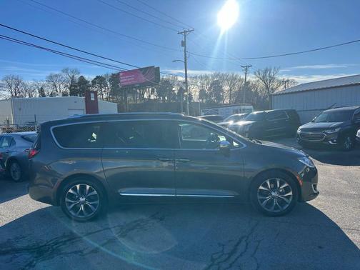 2018 Chrysler Pacifica Limited