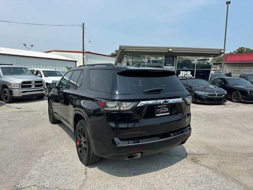 Mosaic Black Metallic 2020 Chevrolet Traverse Premier