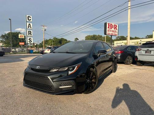 Black 2021 Toyota Corolla SE