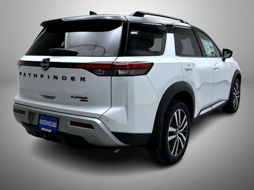2025 Nissan Pathfinder Platinum 4WD