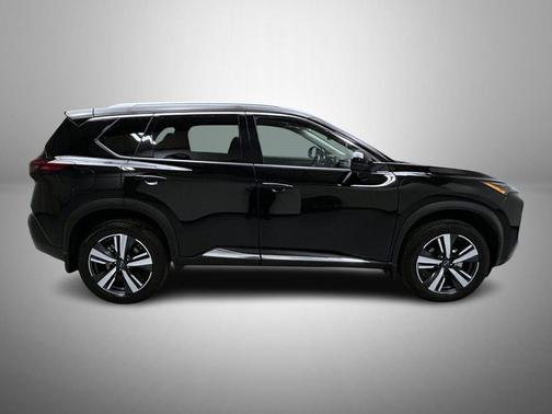 Super Black 2023 Nissan Rogue SL