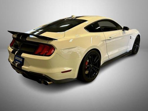 2021 Ford Shelby GT500 Base