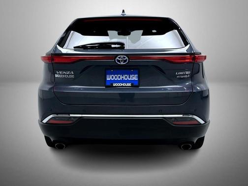 Coastal Gray Metallic 2021 Toyota Venza Limited