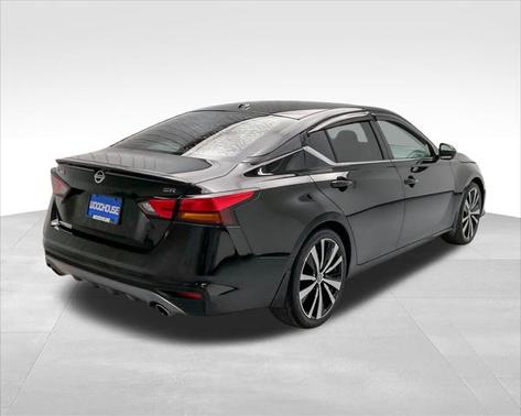 2020 Nissan Altima SR FWD