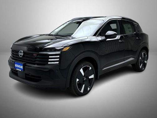 Super Black 2026 Nissan Kicks SR