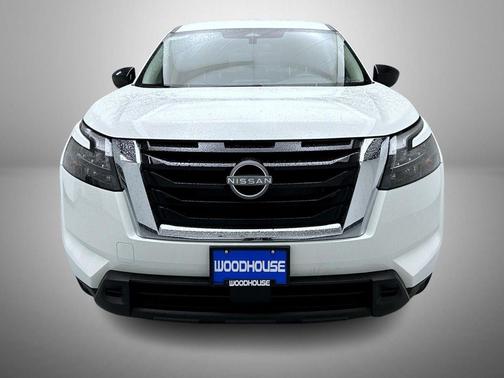 2025 Nissan Pathfinder S 4WD