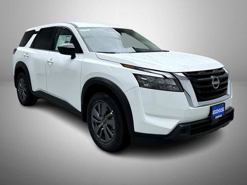 2025 Nissan Pathfinder S 4WD