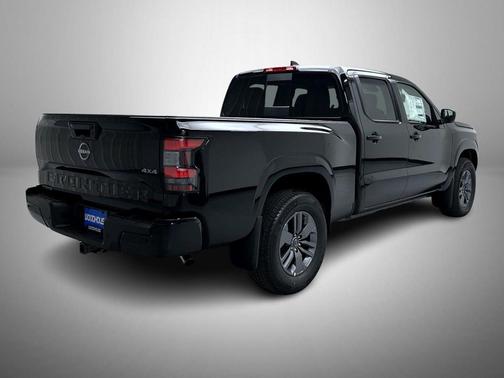 Super Black 2026 Nissan Frontier SV