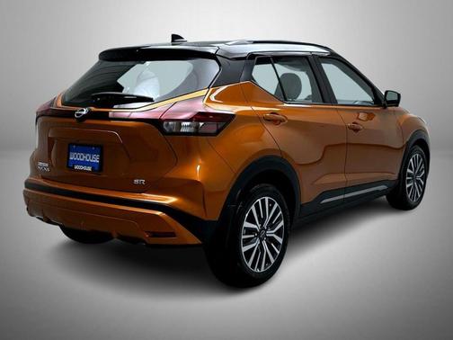 Monarch Orange Metallic/Super Black 2023 Nissan Kicks SR
