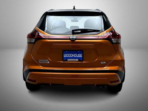 Monarch Orange Metallic/Super Black 2023 Nissan Kicks SR