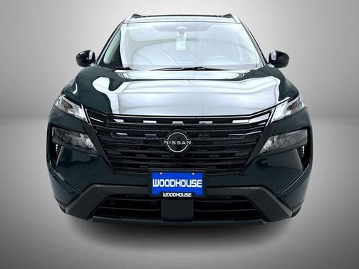 Obsidian Green 2026 Nissan Rogue Dark Armor