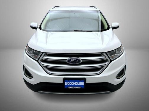 White Platinum Clearcoat Metallic 2015 Ford Edge SEL