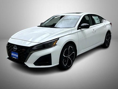 2025 Nissan Altima SR AWD