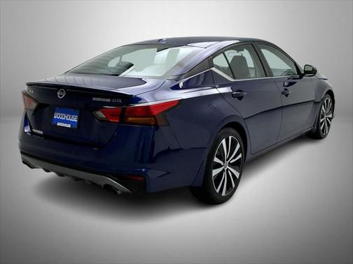2020 Nissan Altima SR FWD