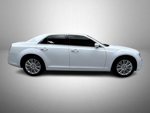 Bright White Clearcoat 2014 Chrysler 300 S