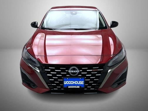 2025 Nissan Altima SR FWD