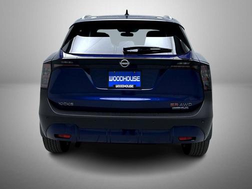 Deep Blue Pearl 2026 Nissan Kicks SR