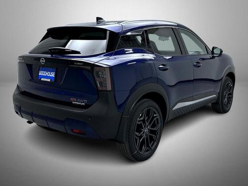 Deep Blue Pearl 2026 Nissan Kicks SR