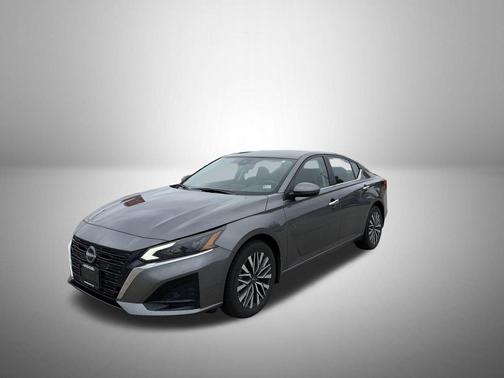 Gun Metallic 2023 Nissan Altima 2.5 SV