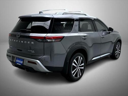 2023 Nissan Pathfinder Platinum 4WD