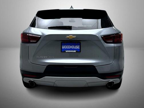 Sterling Gray Metallic 2025 Chevrolet Blazer 2LT