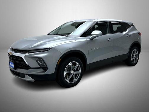Sterling Gray Metallic 2025 Chevrolet Blazer 2LT
